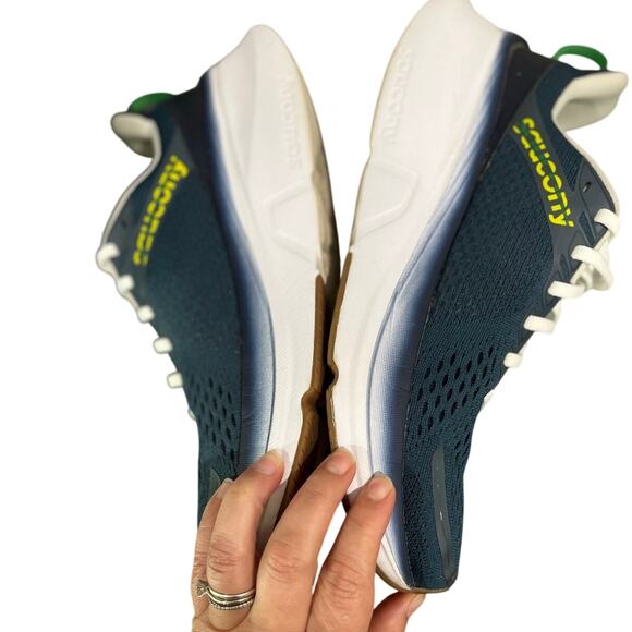 Saucony Men's Guide 17 WMNS Dusk / Canary Size 8.5 - Picture 2 of 8